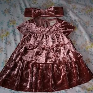 Dress with matching bow 😍